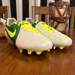 Yellow Nike Ctr36 Nike Shoes Nike Ctr36 Maestri Iii Fg Soccer
